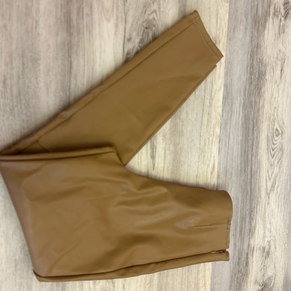 Abercombie and fitch vegan leather leggings XS short - Picture 2 of 9